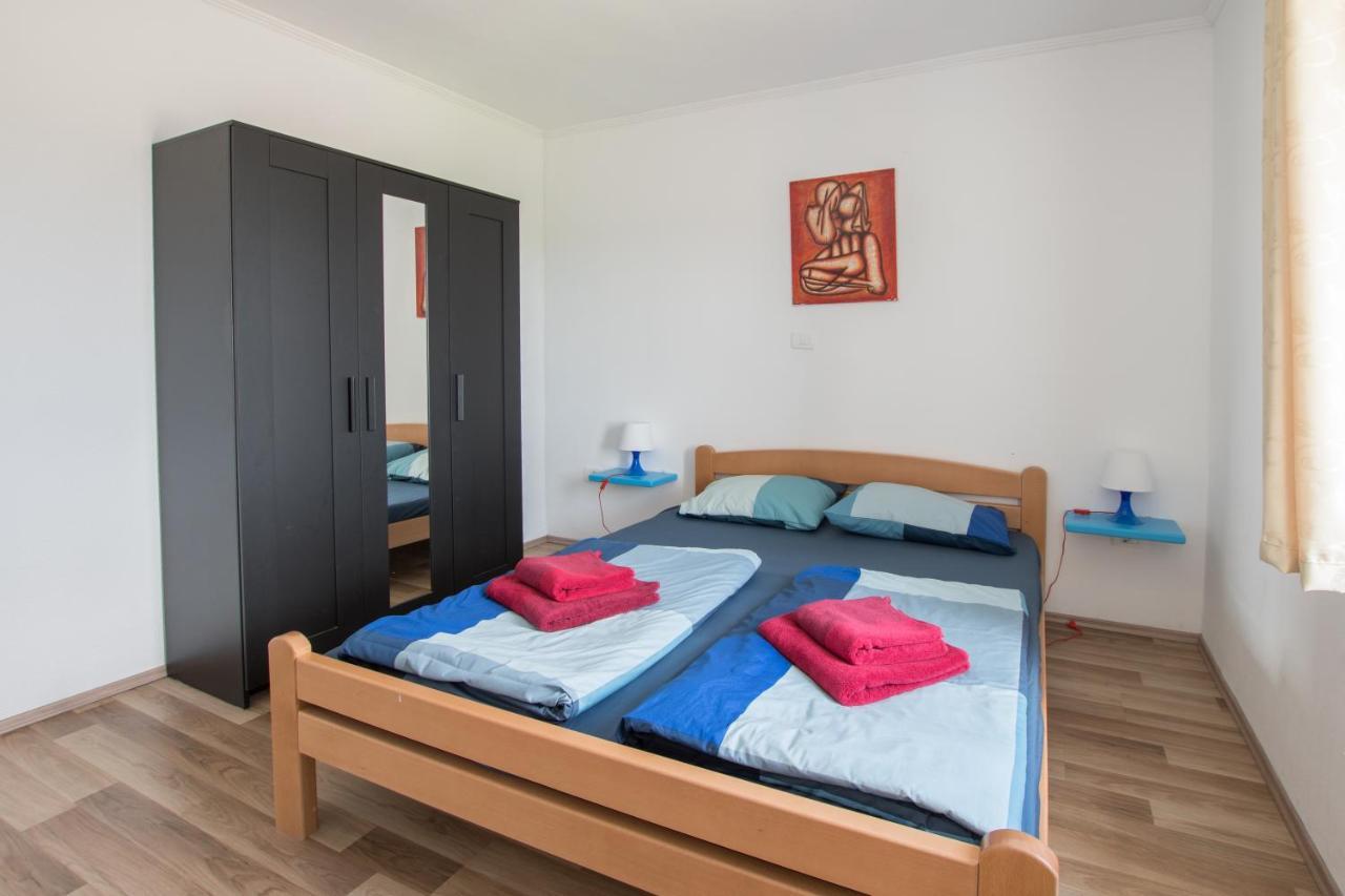 App Jadranka Apartamento Umag Exterior foto